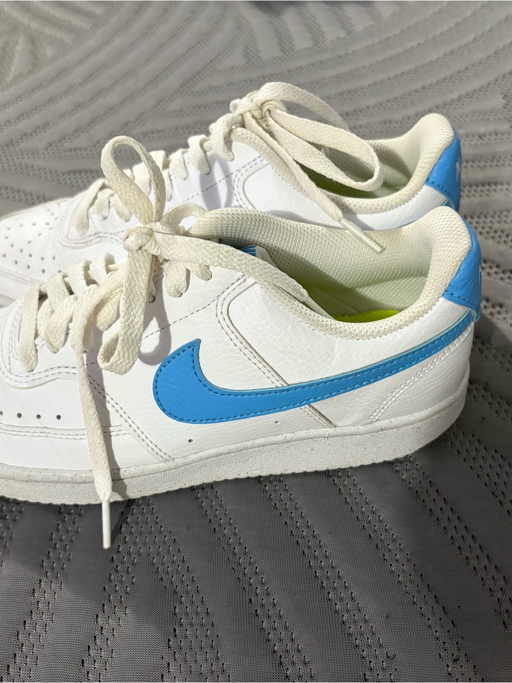 Nike White Sneakers with Neon Yellow Insole and Blue Tongue Logo